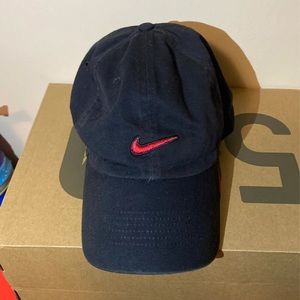 Nike Hat Red Swoosh Heritage86